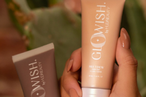 GloWish Multidew Skin Tint de Huda Beauty