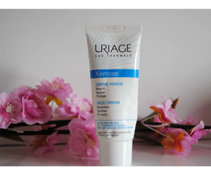 une crème visage XEMOSE d'Uriage