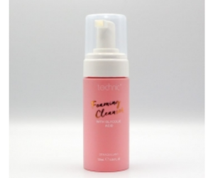 mousse nettoyante pour la peau de Technic