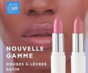 un rouge à lèvres Eye Care