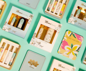 un coffret de parfums solaires