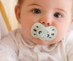 sucette anatomique Biolane